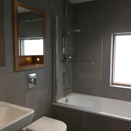 3 Summer House Mews * York