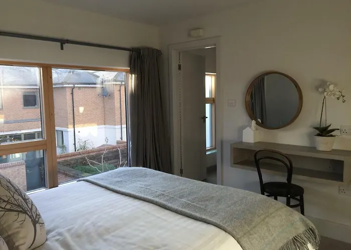 3 Summer House News Holiday home *